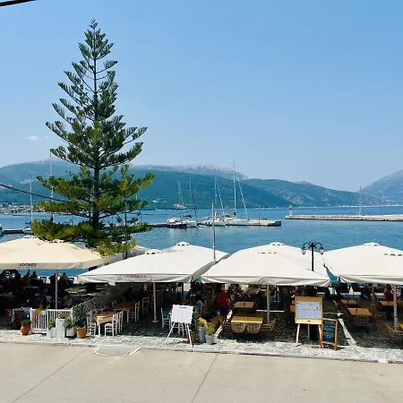 Cavaliere Seafront House - Klio Apartman Számi