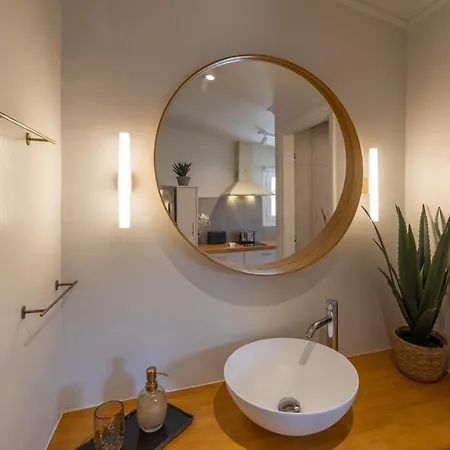 Cavaliere Seafront House - Klio Apartman Számi
